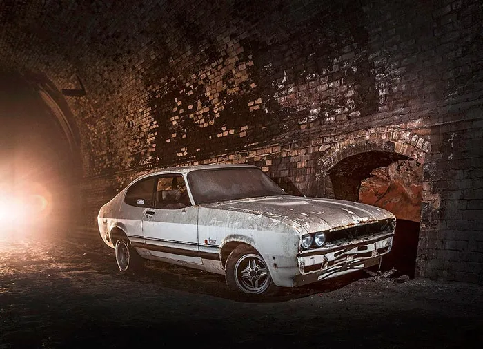 autos clásicos abandonados en un túnel de liverpool 02 tachido.mx lawaloca