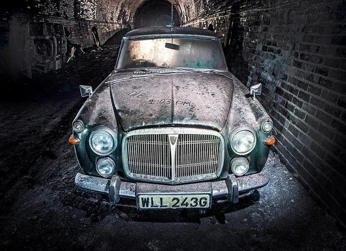 autos clásicos abandonados en un túnel de liverpool 16 tachido.mx lawaloca